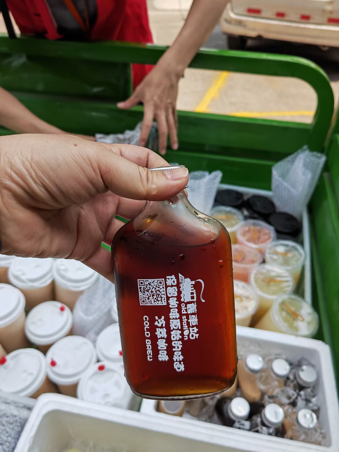 金達(dá)咖啡飲品城：咖啡新茶飲，送給白云抗疫工作者，傳遞愛心與溫暖 